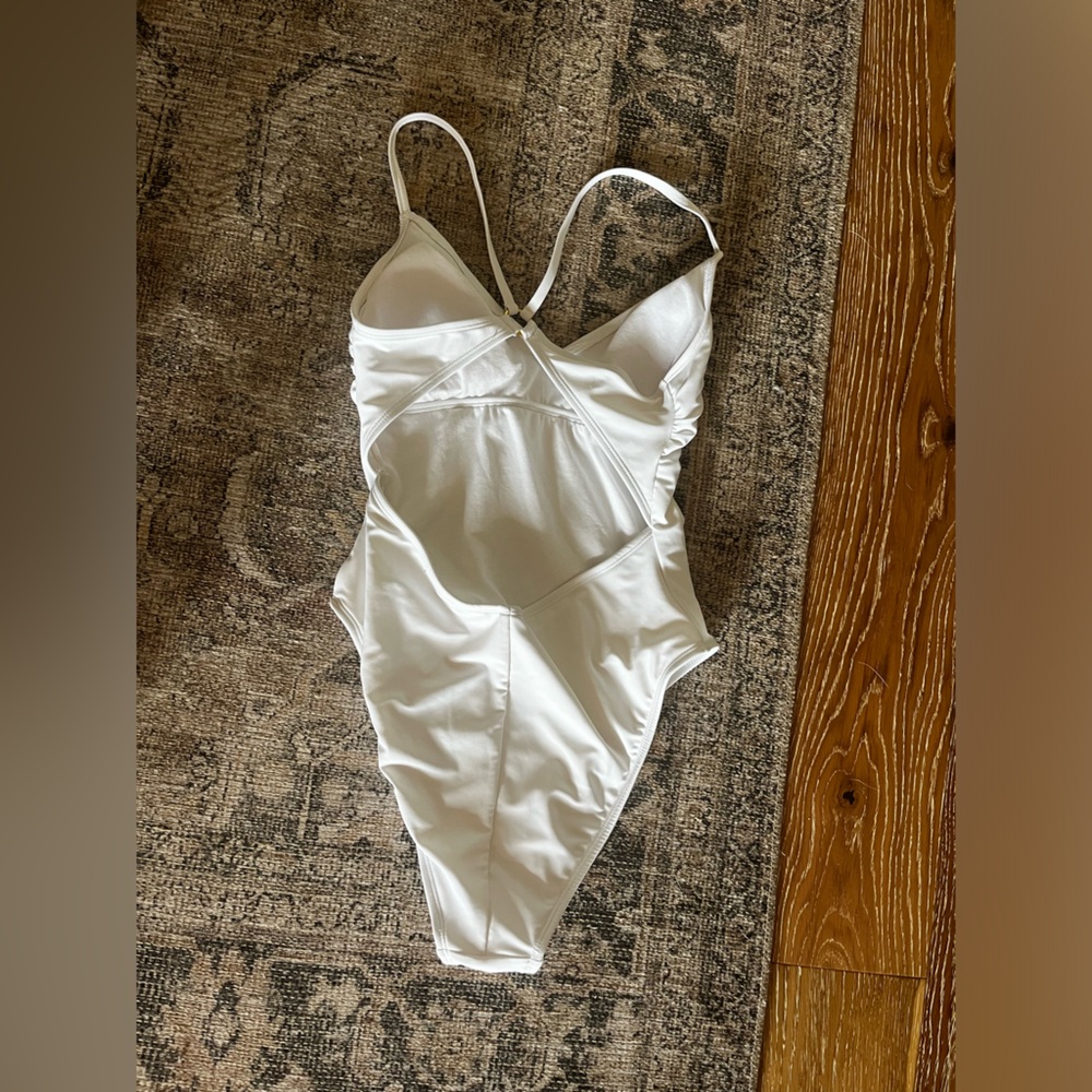 Shade and shore white one piece swimsuit nwot size small - Picture 8 of 8